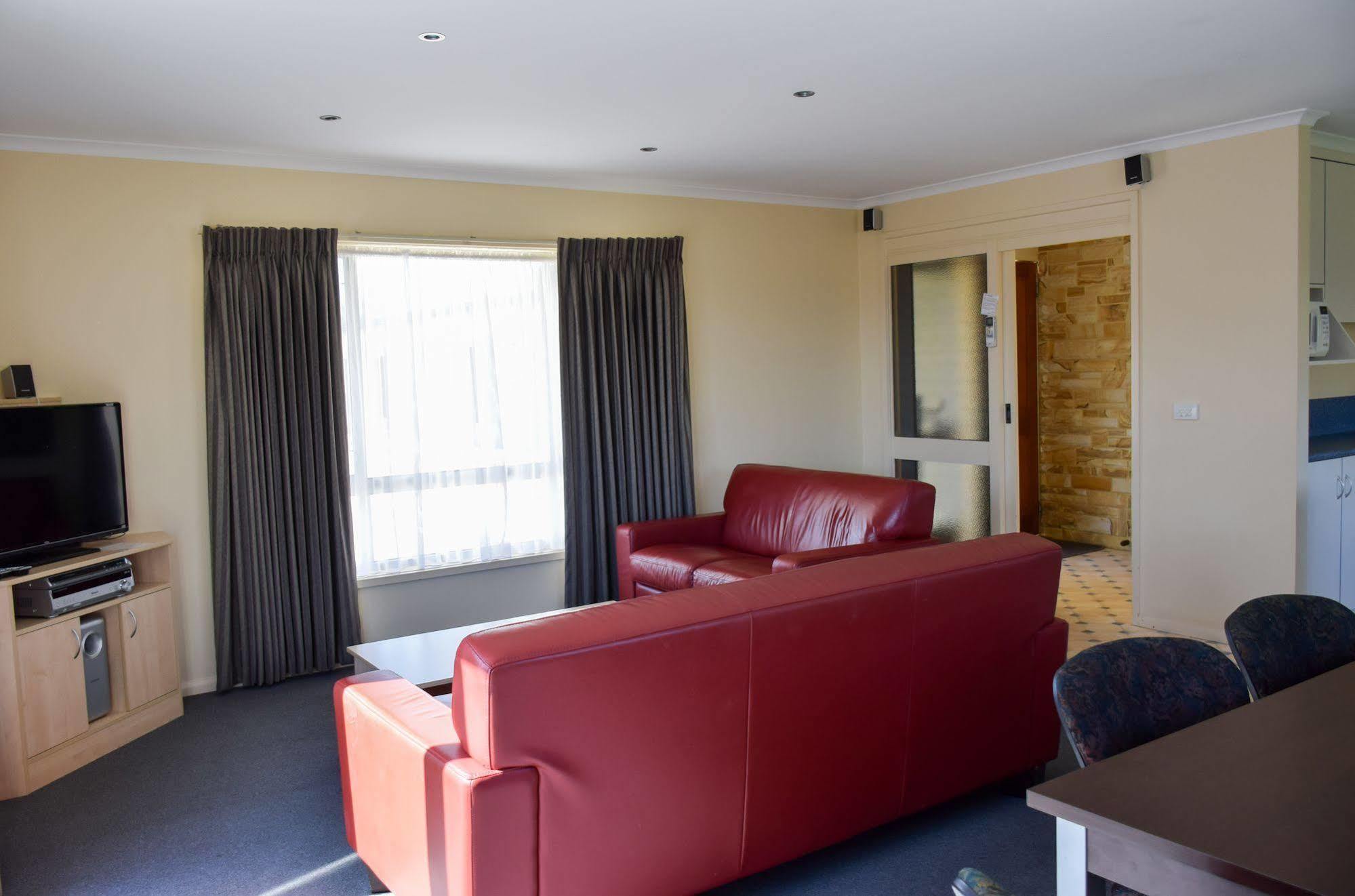 Beachway Motel Ulverstone Kültér fotó